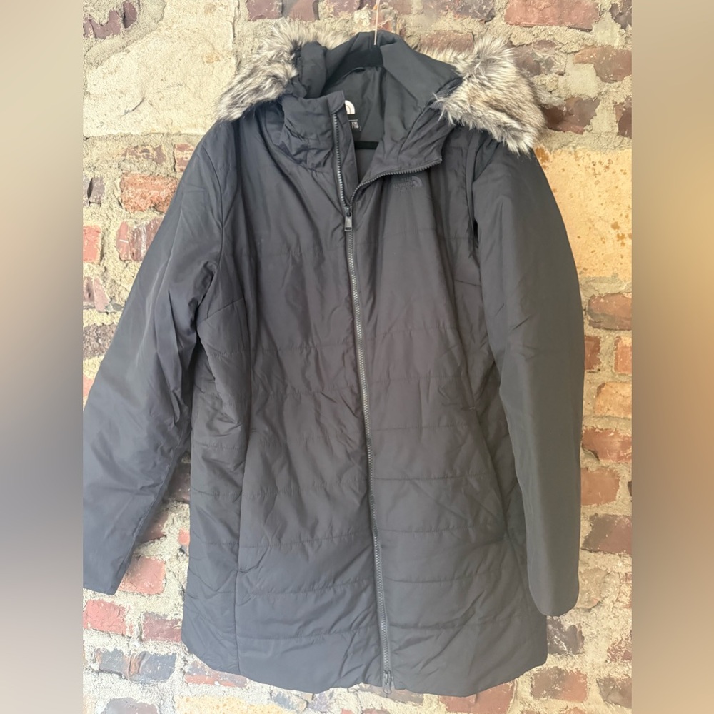 The North Face Women's Black Parka with Faux Fur Hood - XXL